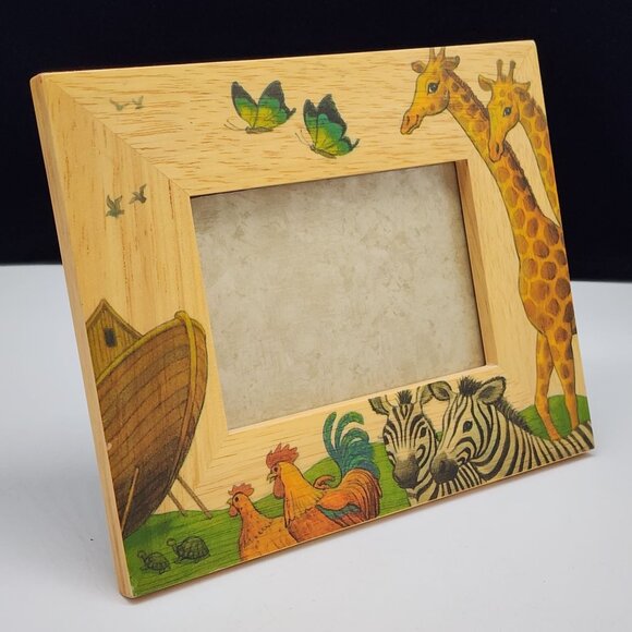 Fetco Noahs Ark Wooden Picture Frame With Giraffes Zebras & Chickens 4.5x3 - Picture 1 of 11